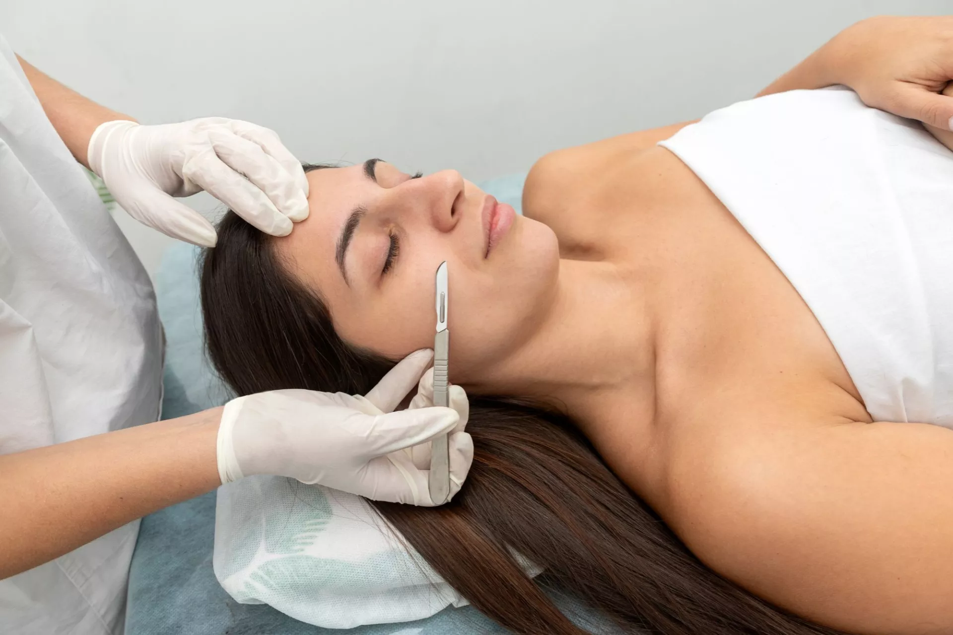 Dermaplaning: The current trend for radiant skin
