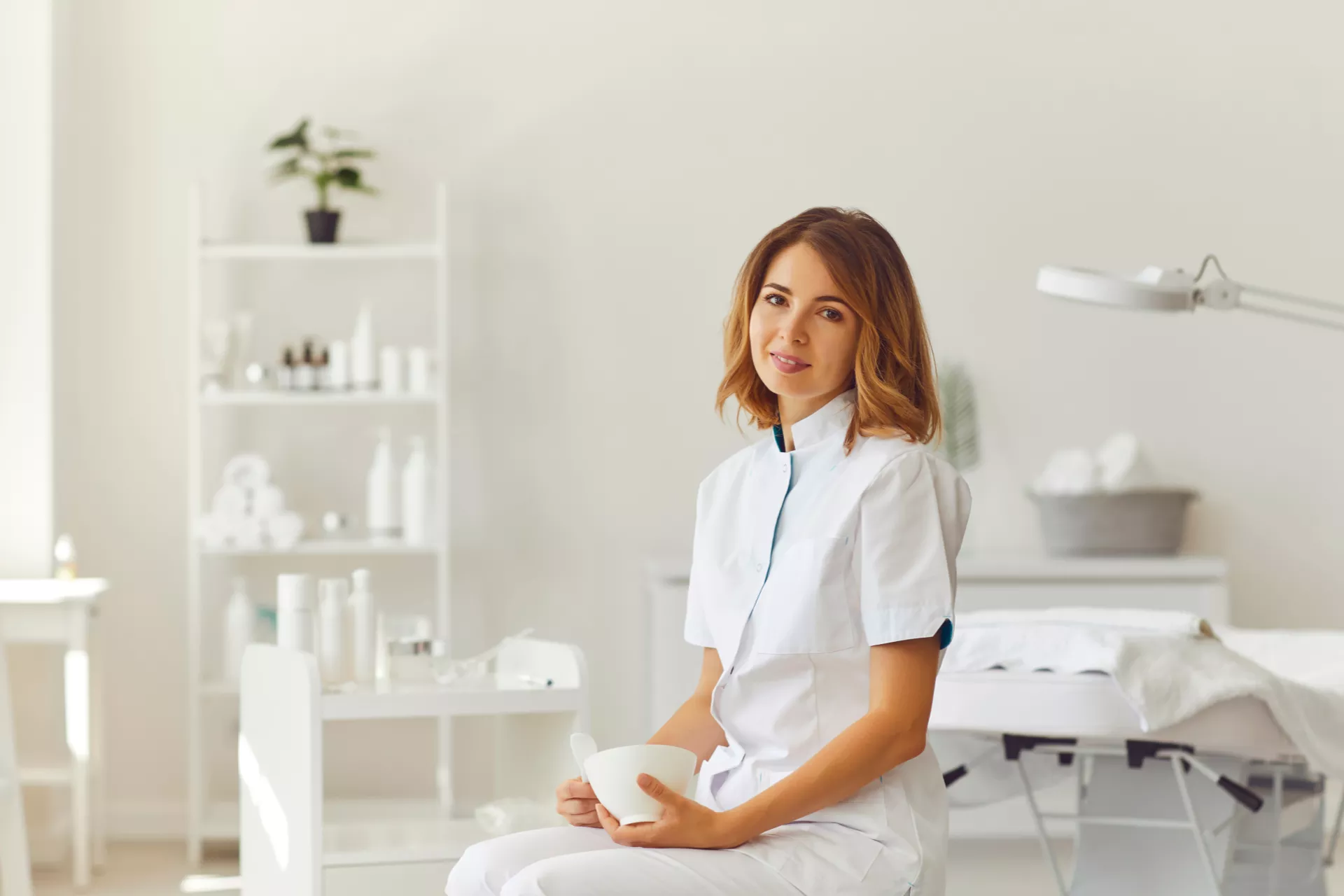 Comment adapter votre offre cabine pendant l’été sans interrompre les cures